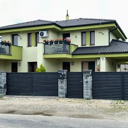 Apartmany Zeleny Dom โปดไฮสกา ภายนอก รูปภาพ