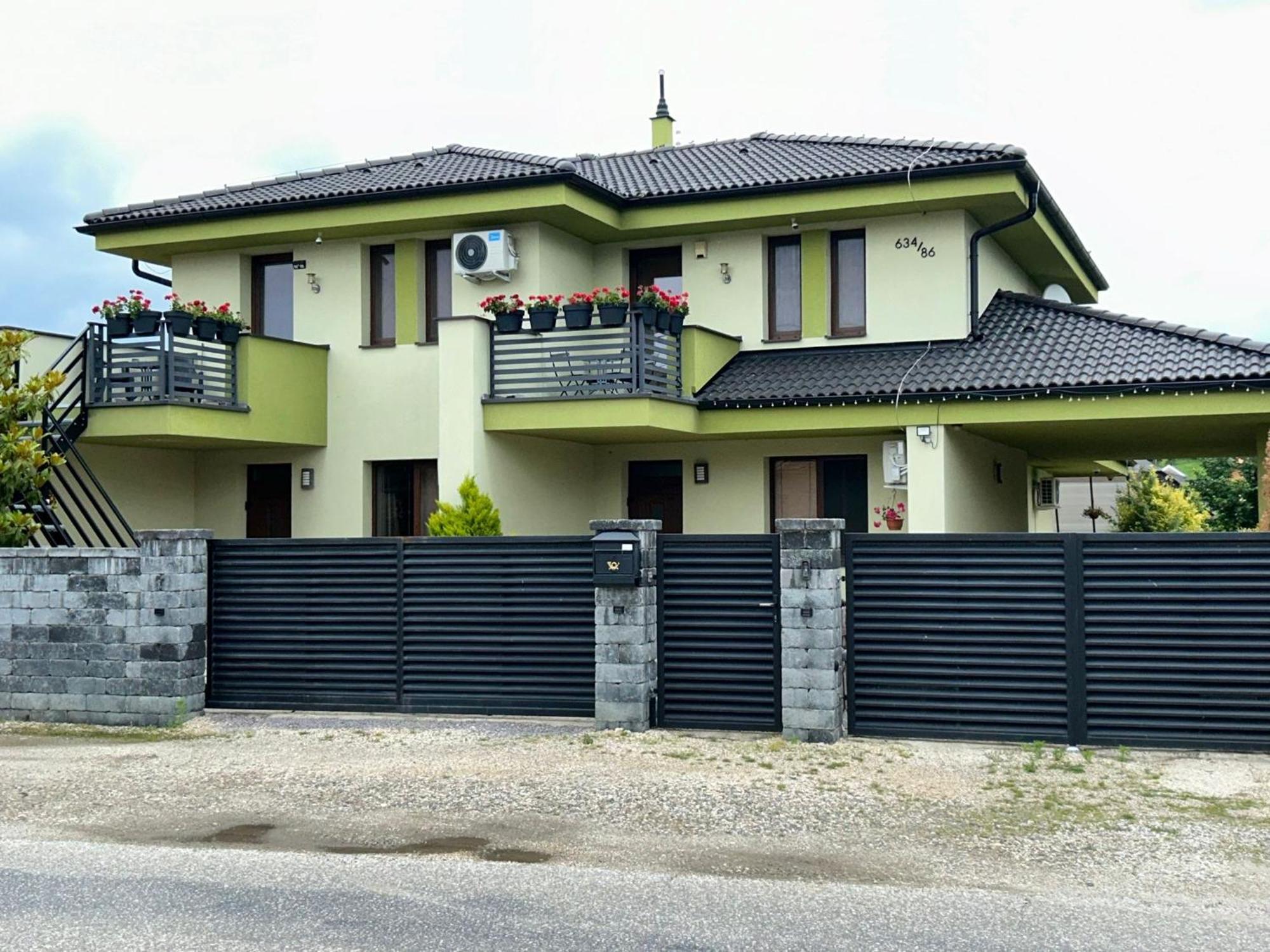 Apartmany Zeleny Dom โปดไฮสกา ภายนอก รูปภาพ