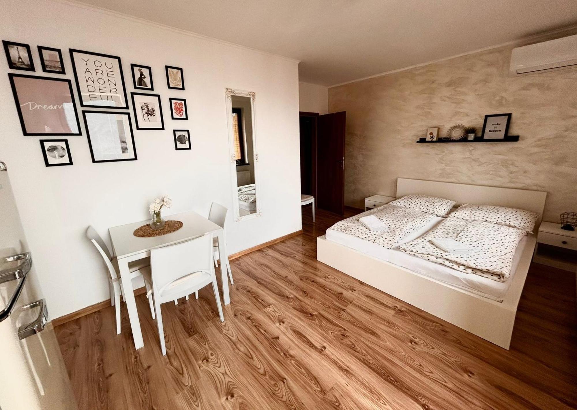 Apartmany Zeleny Dom โปดไฮสกา ภายนอก รูปภาพ